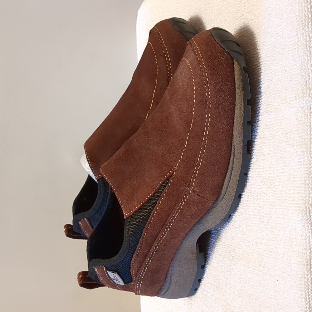 Shoes n' Stuff by Sbicca Kendall Brown Slip Ons